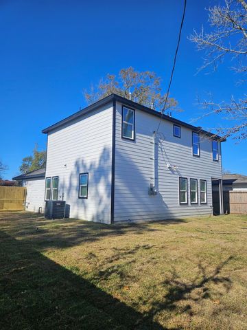 107 Booker Street, Baytown, TX 77523
