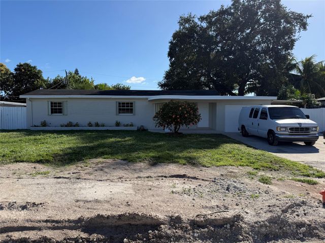 7040 SW 16th St, Pembroke Park, FL 33023
