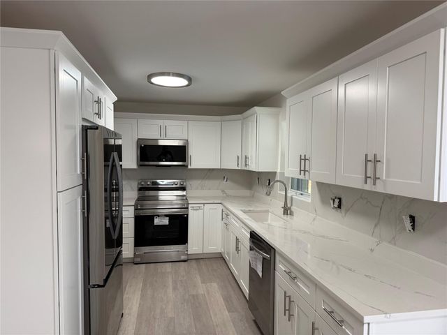 7040 SW 16th St, Pembroke Park, FL 33023