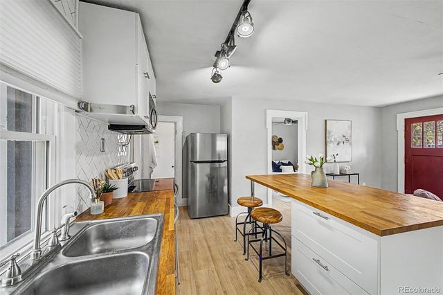 2963 S Fox Street, Englewood, CO 80110