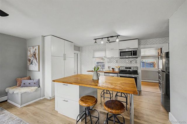 2963 S Fox Street, Englewood, CO 80110