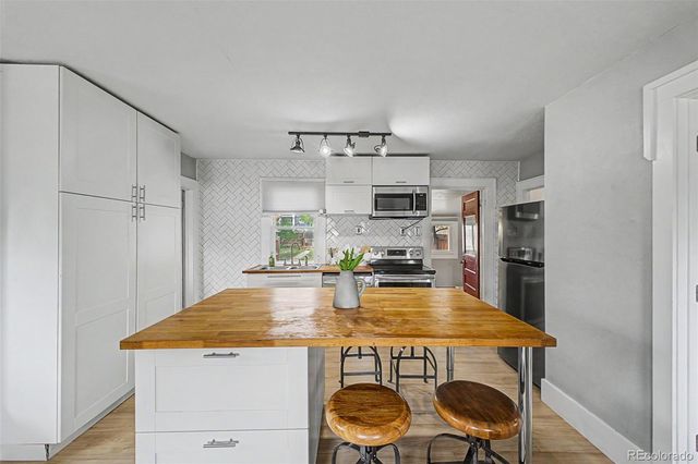 2963 S Fox Street, Englewood, CO 80110