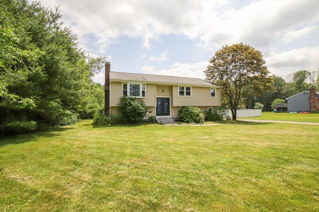 150 Federal Hill Road, Oxford, MA 01540