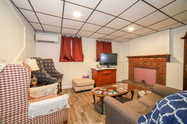 150 Federal Hill Road, Oxford, MA 01540