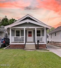 3809 Almeda Drive, Toledo, OH 43612