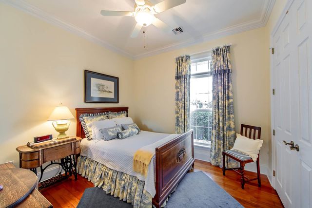 368 Tulip Dr, Houma, LA 70360