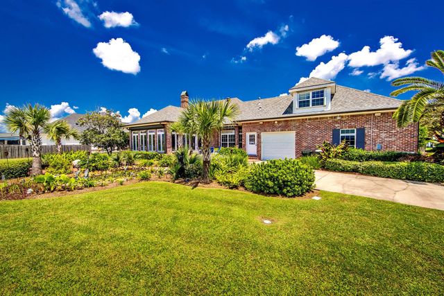 368 Tulip Dr, Houma, LA 70360