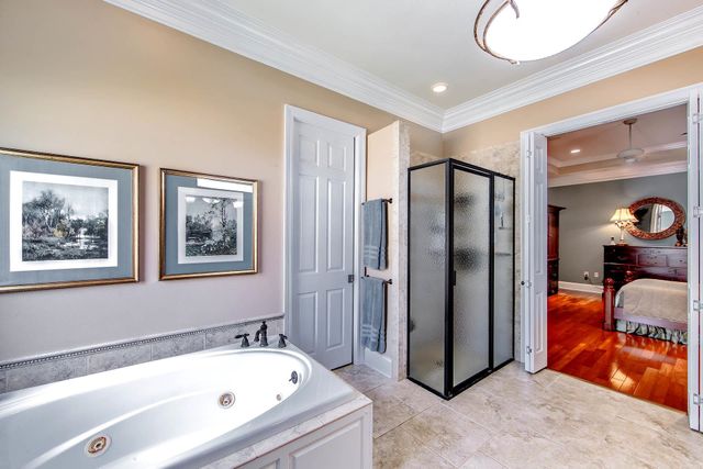 368 Tulip Dr, Houma, LA 70360