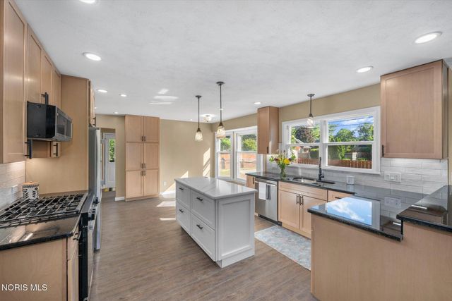 3634 Corey Road, Toledo, OH 43615