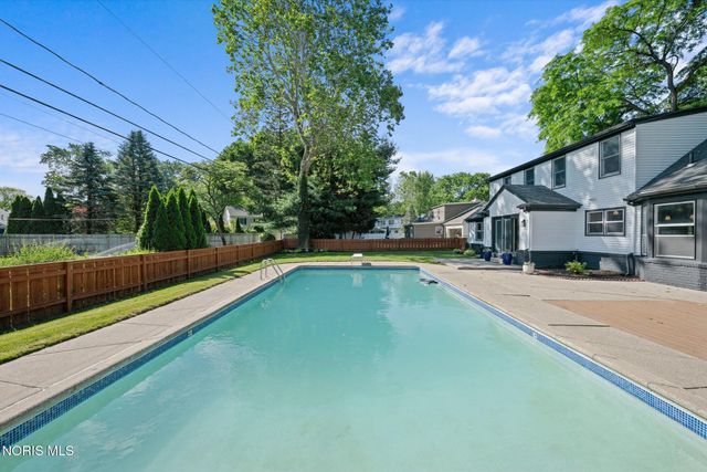 3634 Corey Road, Toledo, OH 43615