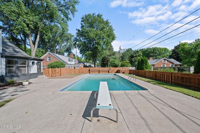 3634 Corey Road, Toledo, OH 43615