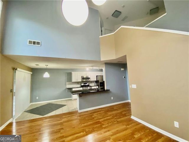 9020 Friarbridge Drive, Suwanee, GA 30024