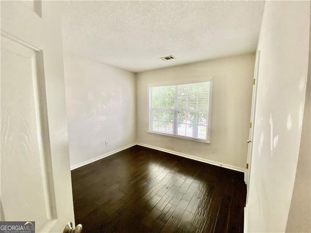 9020 Friarbridge Drive, Suwanee, GA 30024