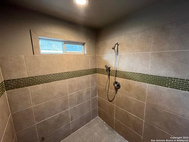 8807 ARABIAN KING, Converse, TX 78109