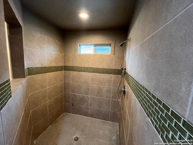 8807 ARABIAN KING, Converse, TX 78109