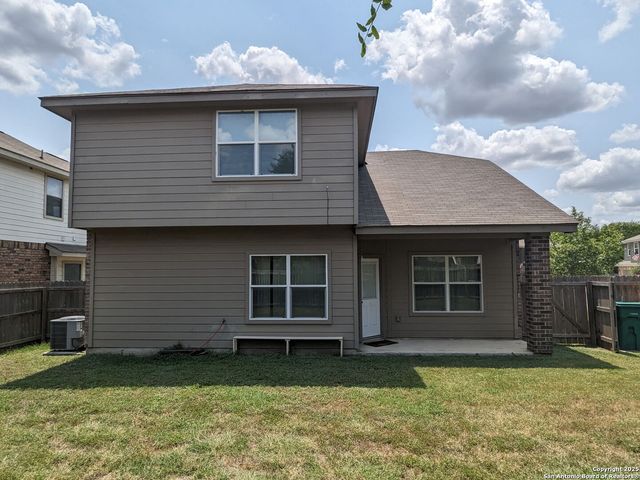 8807 ARABIAN KING, Converse, TX 78109