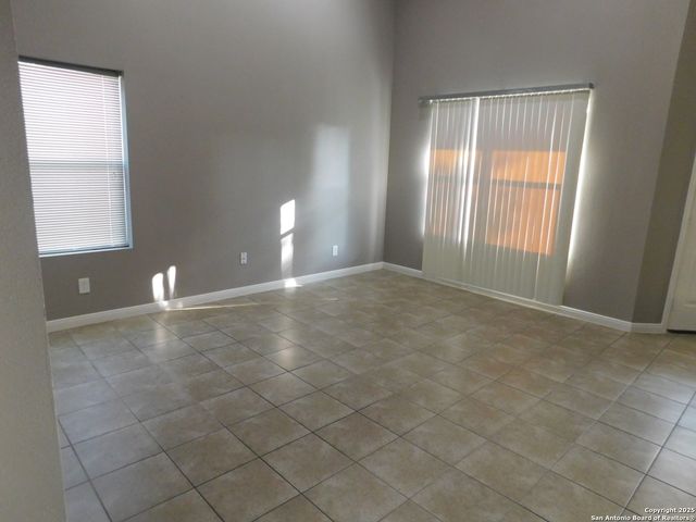 8807 ARABIAN KING, Converse, TX 78109