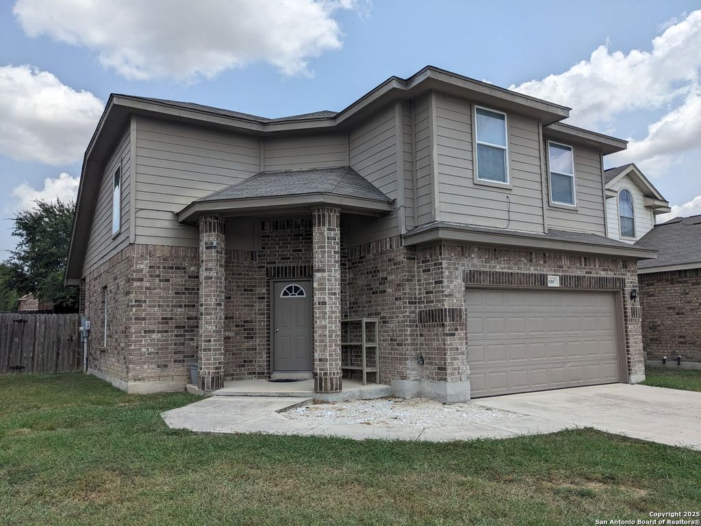 8807 ARABIAN KING, Converse, TX 78109