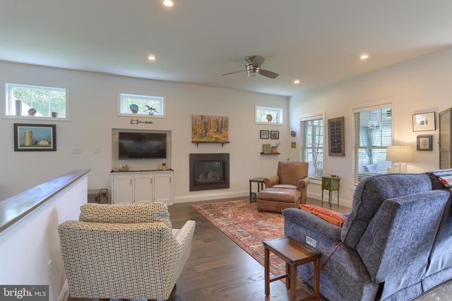 1007 BRIARWOOD CT, Lebanon, PA 17042