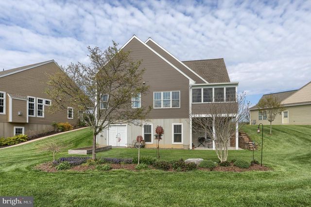 1007 BRIARWOOD CT, Lebanon, PA 17042