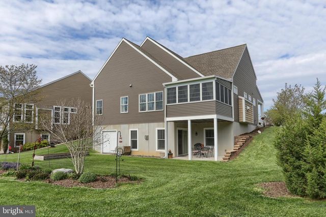 1007 BRIARWOOD CT, Lebanon, PA 17042
