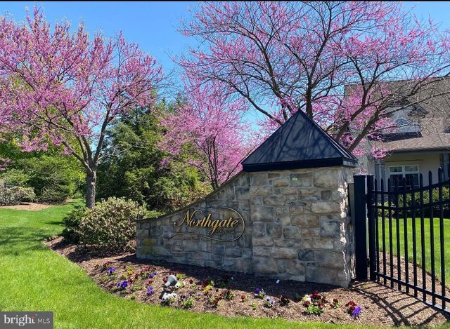 1007 BRIARWOOD CT, Lebanon, PA 17042