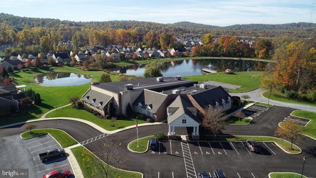 1007 BRIARWOOD CT, Lebanon, PA 17042