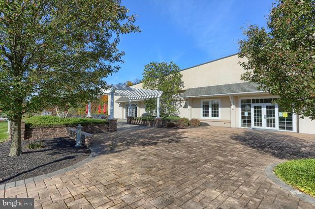 1007 BRIARWOOD CT, Lebanon, PA 17042