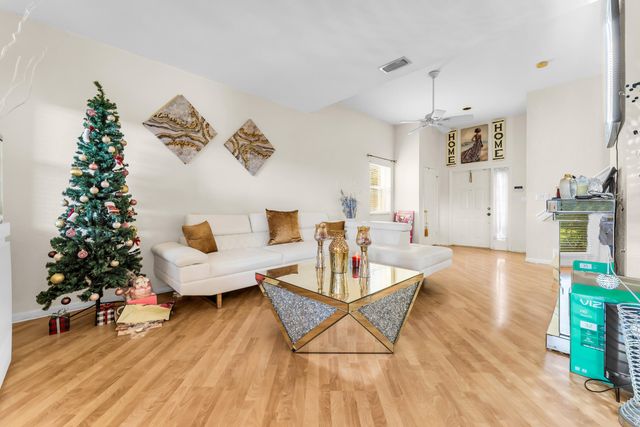 7538 NW 17TH Drive, Pembroke Pines, FL 33024