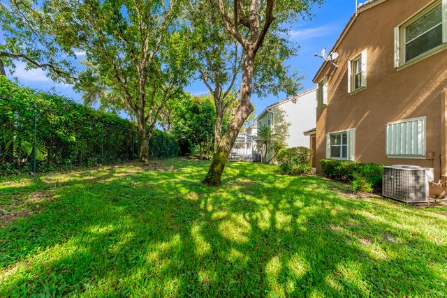 7538 NW 17TH Drive, Pembroke Pines, FL 33024