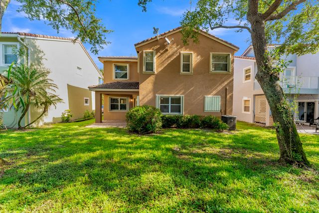 7538 NW 17TH Drive, Pembroke Pines, FL 33024