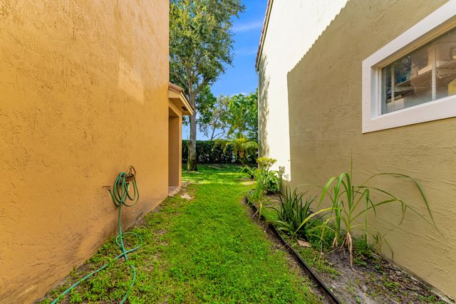 7538 NW 17TH Drive, Pembroke Pines, FL 33024