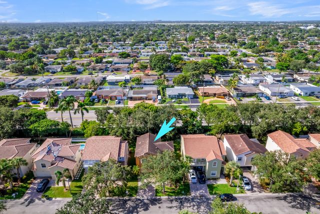 7538 NW 17TH Drive, Pembroke Pines, FL 33024