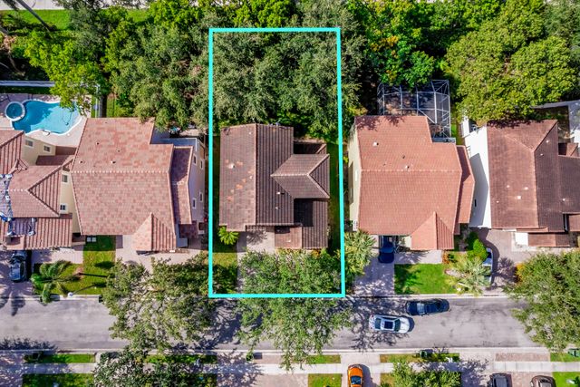 7538 NW 17TH Drive, Pembroke Pines, FL 33024