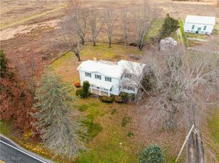 1520 Bedford Road, Lowellville, OH 44436