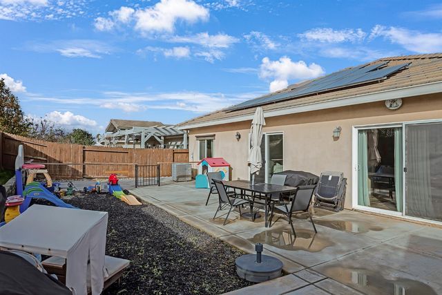 410 Laurel Ct, Ione, CA 95640