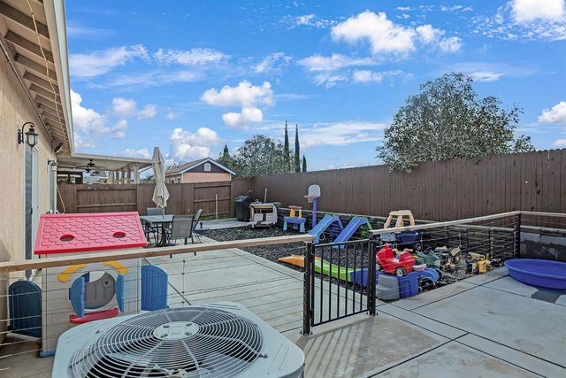 410 Laurel Ct, Ione, CA 95640