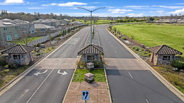 410 Laurel Ct, Ione, CA 95640