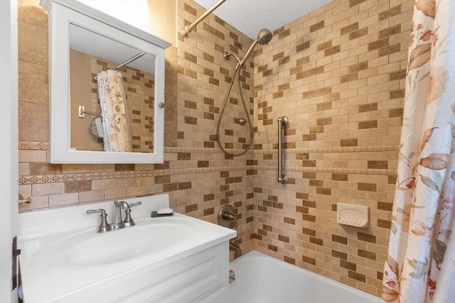66 Mount Vernon Street, Haverhill, MA 01830