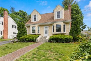 66 Mount Vernon Street, Haverhill, MA 01830