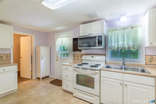195 Daly Road, Coventry, CT 06238