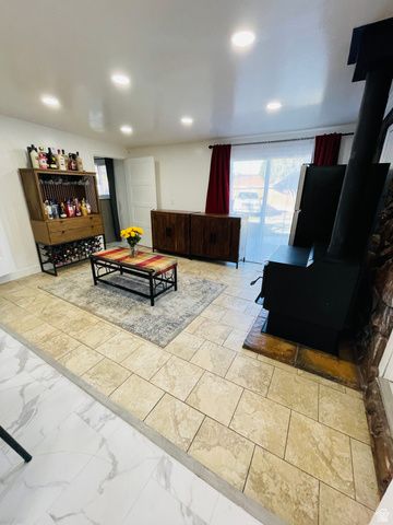 1876 W 3300 S, Salt Lake City, UT 84119