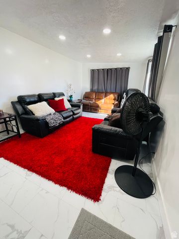 1876 W 3300 S, Salt Lake City, UT 84119