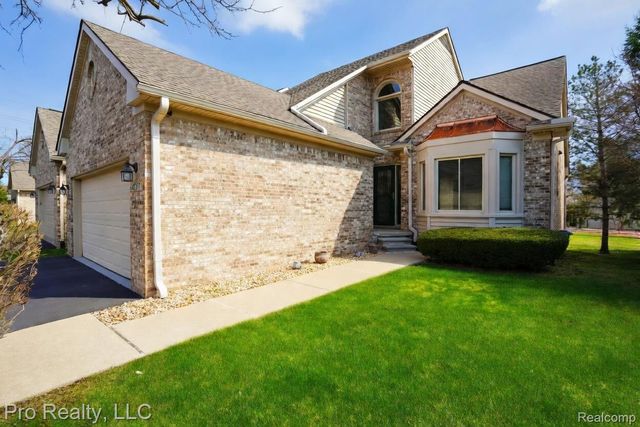 45317 Stonehedge Drive, Plymouth Charter Township, MI 48170
