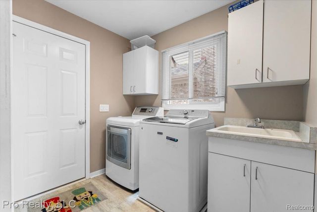 45317 Stonehedge Drive, Plymouth Charter Township, MI 48170