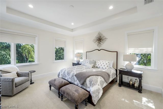 2106 Modena CT, Naples, FL 34105