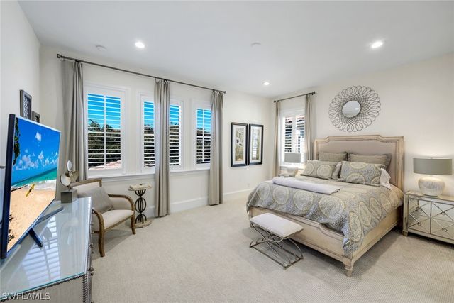 2106 Modena CT, Naples, FL 34105