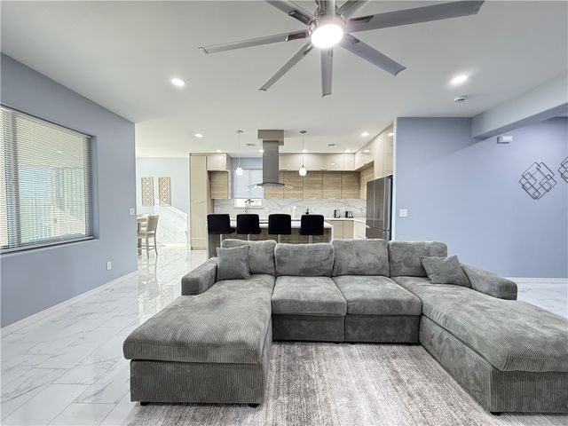 145 Hacienda Drive, Bullhead City, AZ 86429