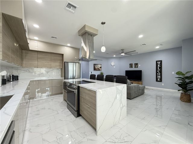 145 Hacienda Drive, Bullhead City, AZ 86429