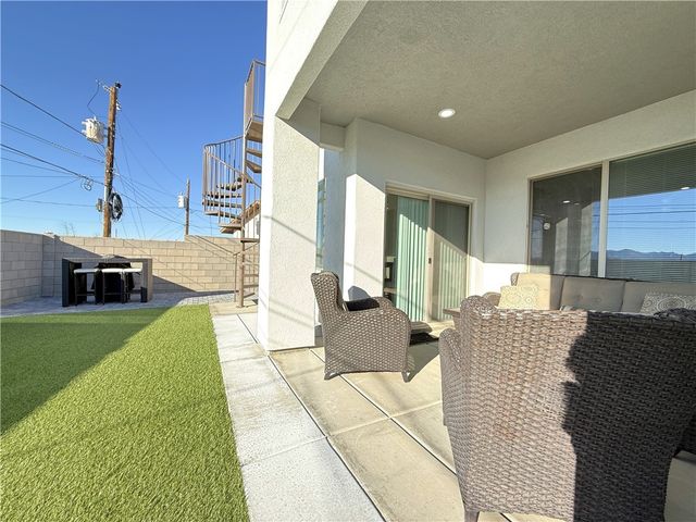 145 Hacienda Drive, Bullhead City, AZ 86429